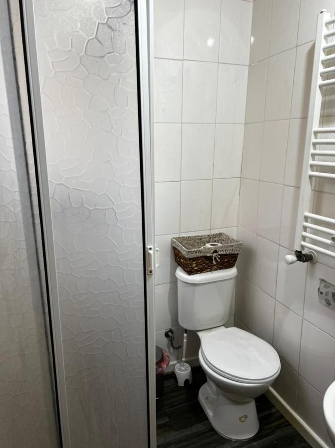 Casa Alojamiento 蓬塔阿雷纳斯 外观 照片